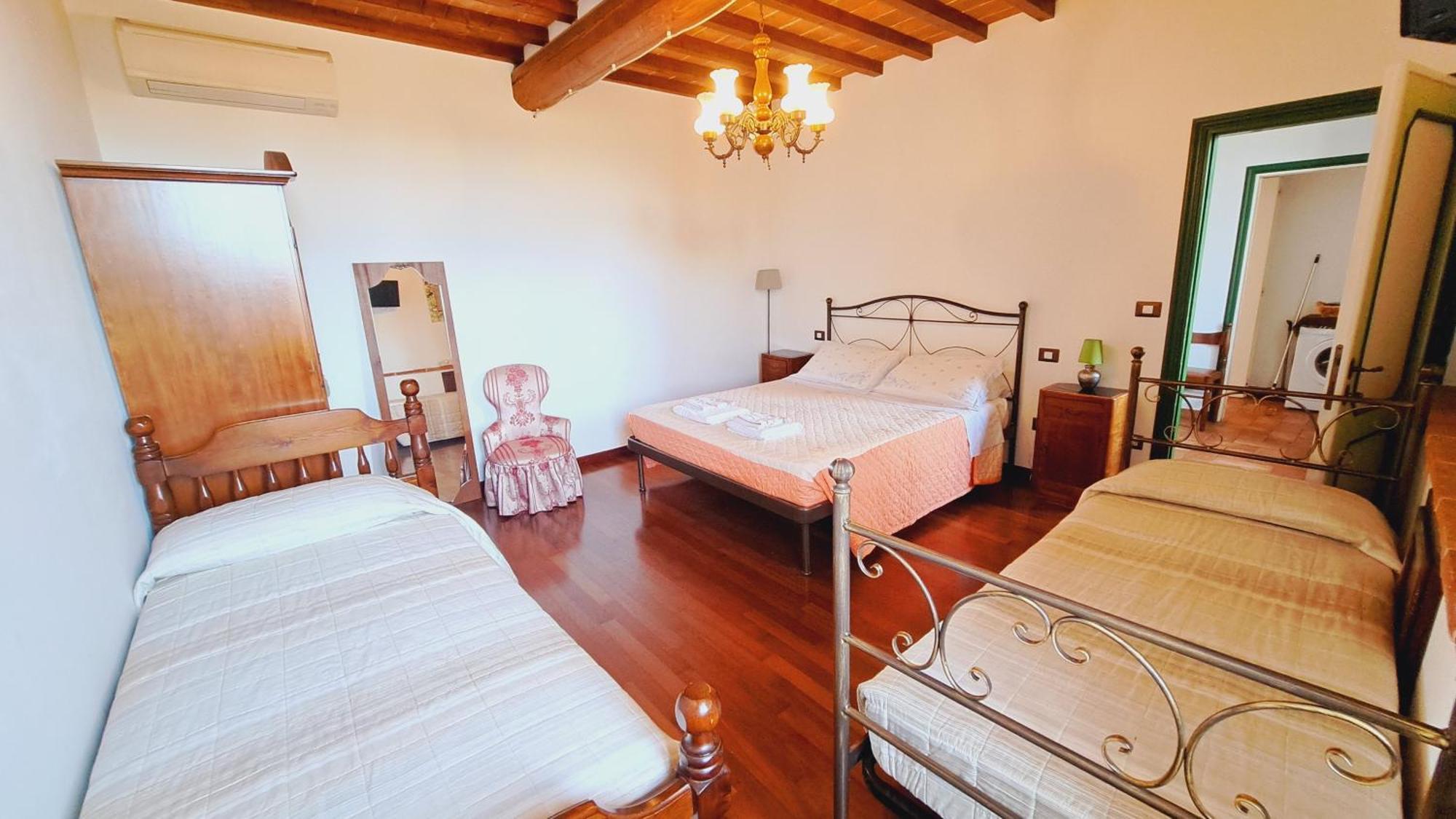 Agriturismo Abbazia Sette Frati A Casa Di Sara Pietrafitta  الغرفة الصورة